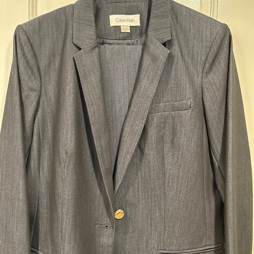 Womens one button suit jacket